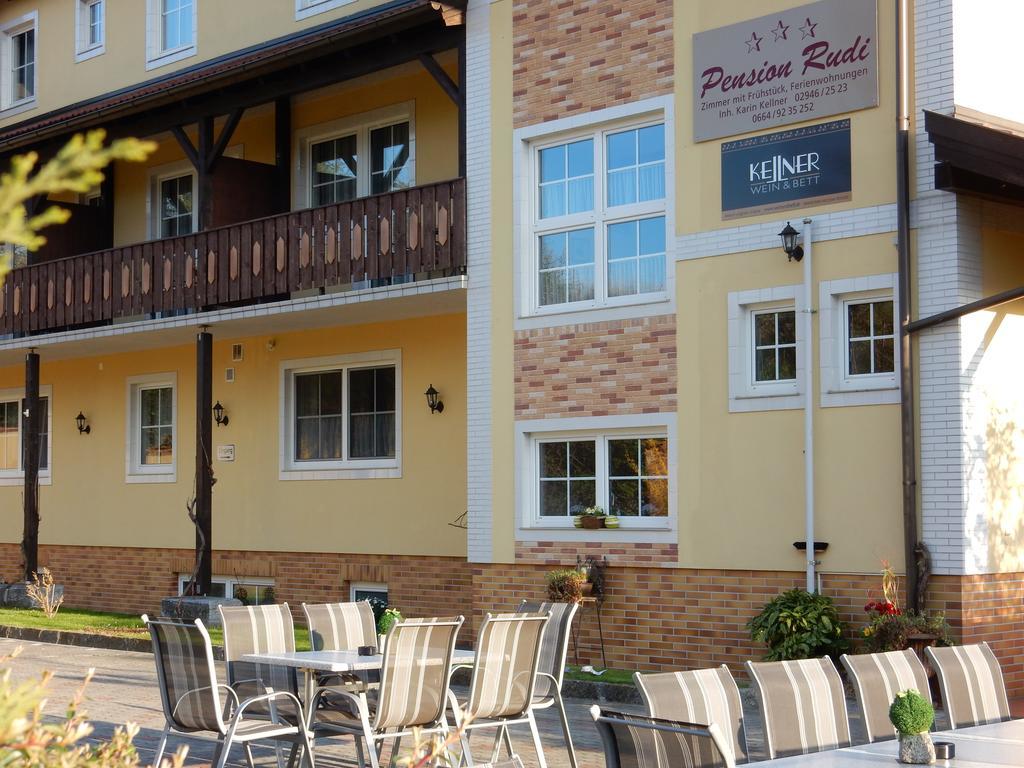Pension Rudi - Weingut Kellner Hotel Pulkau Buitenkant foto