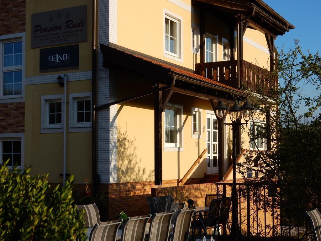 Pension Rudi - Weingut Kellner Hotel Pulkau Buitenkant foto